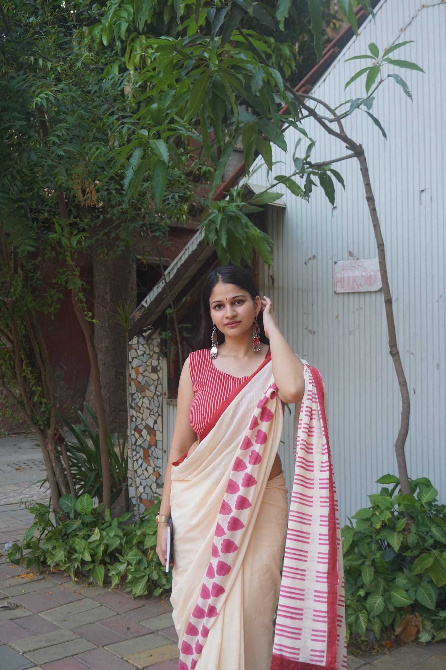 Premium mul cotton red saree