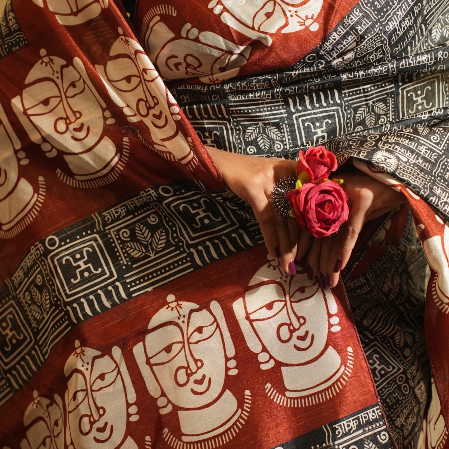 Unique saree for auspicious occasions