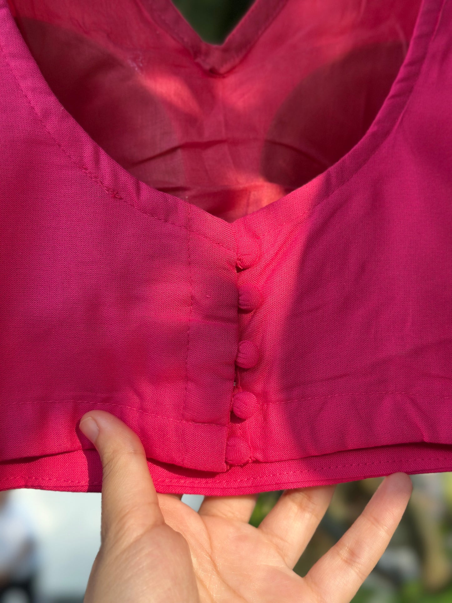 Gulaabi noor sleeveless