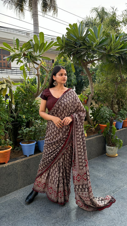 Mauve muslin saree