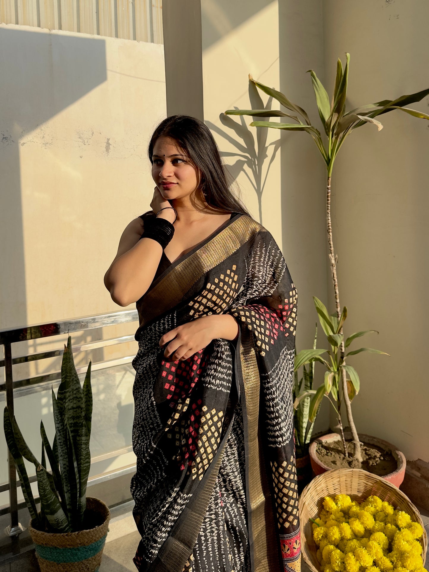 Noor-e-Qala black bandhej saree 