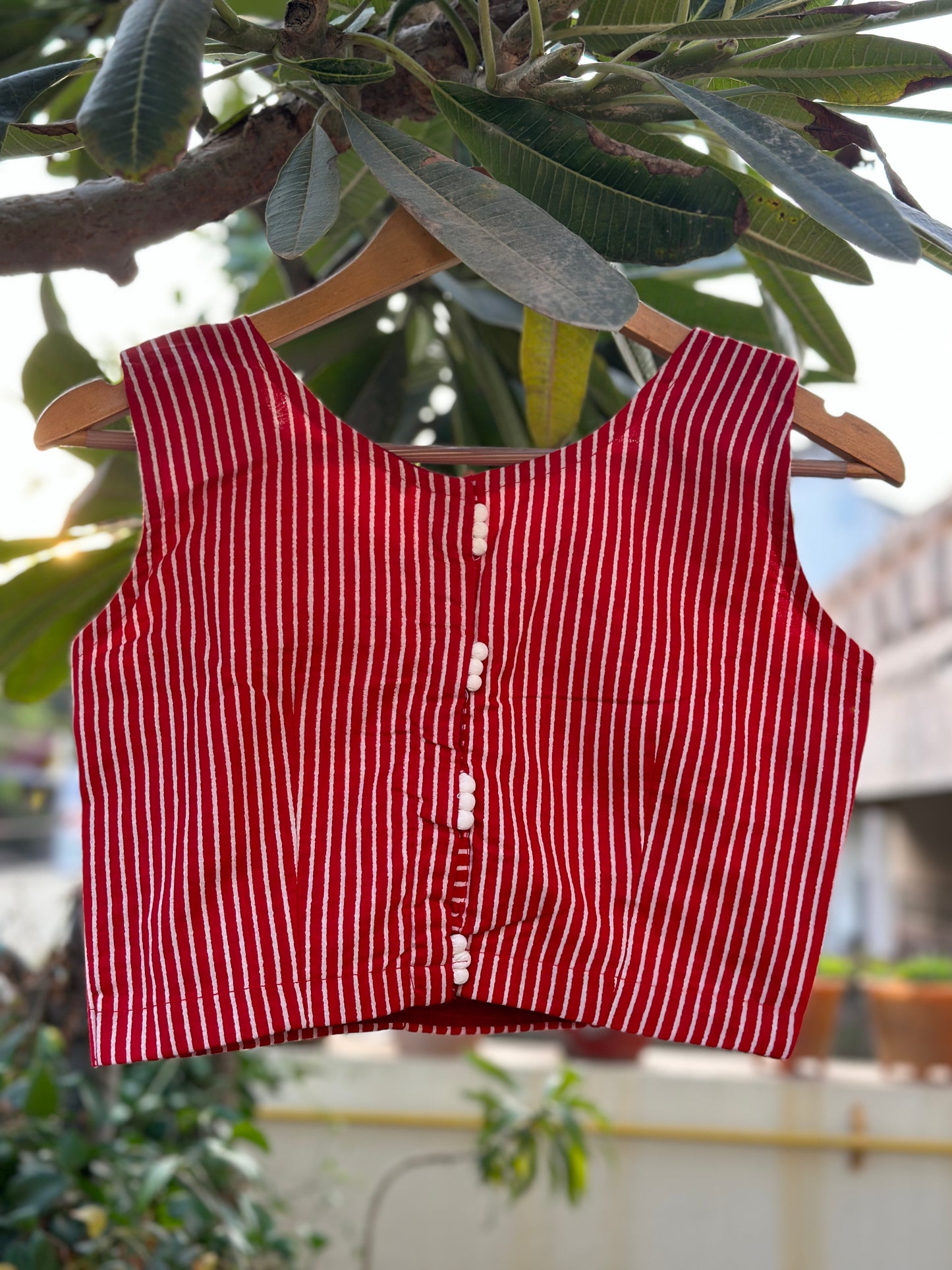 Red White Striped Sleeveless Blouse Keyhole Back