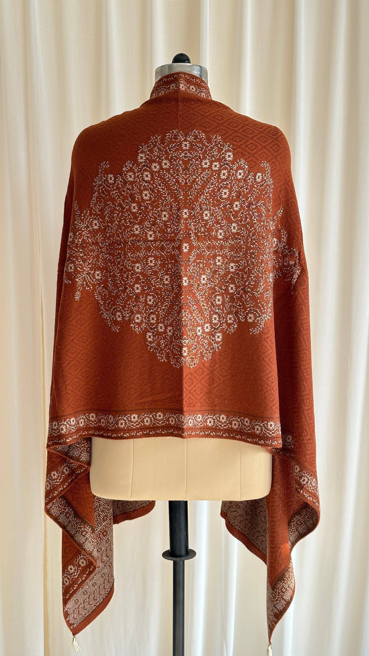 Warm woolen shawl in rust colour