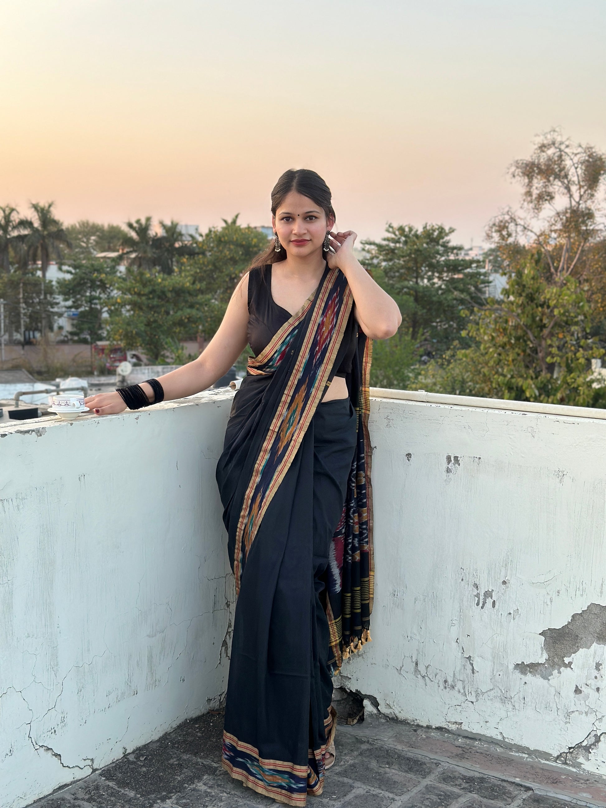 black__handwoven__mohini__Saree