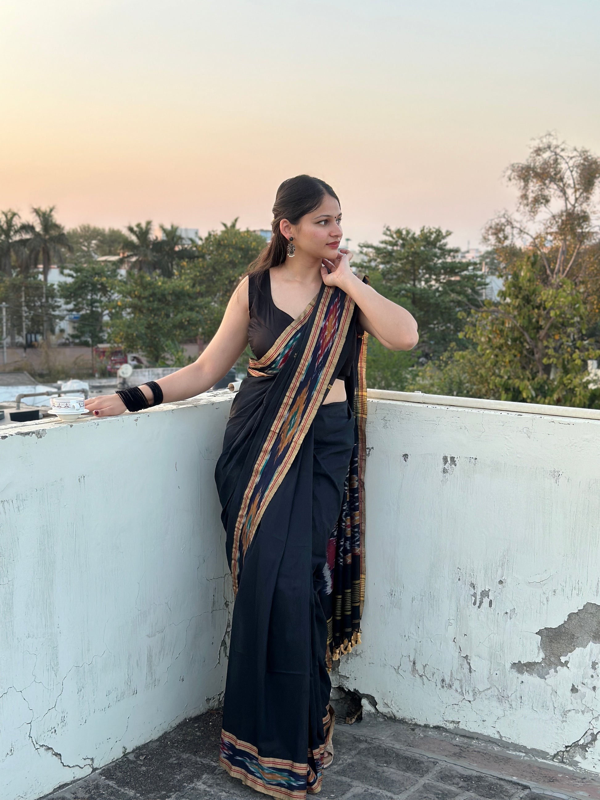 black__handwoven__mohini__Saree