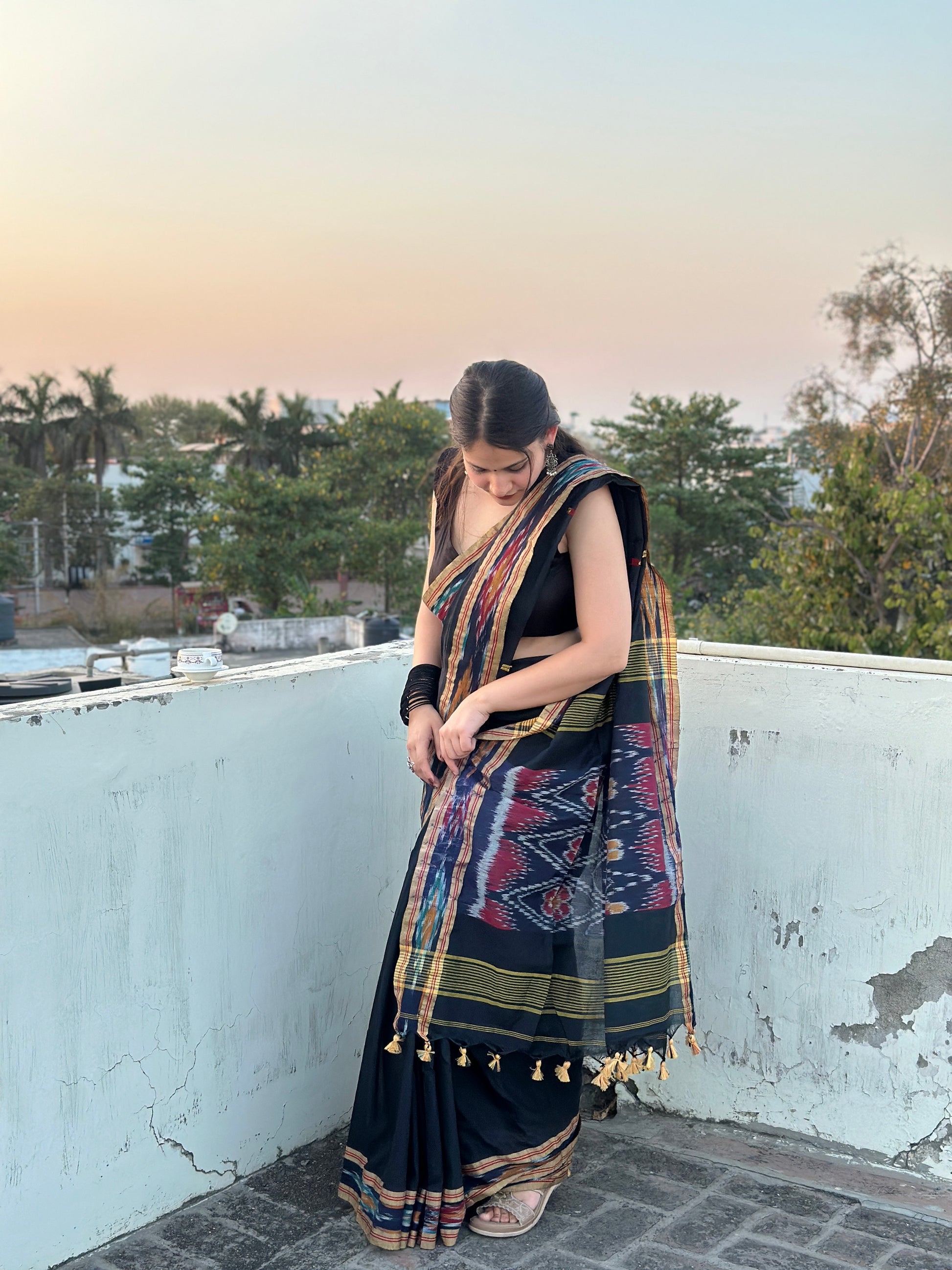 black__handwoven__mohini__Saree