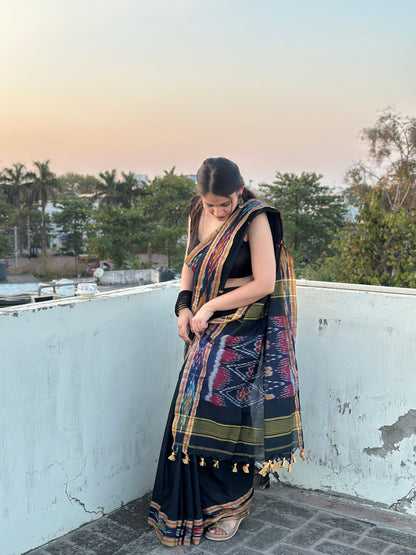 black__handwoven__mohini__Saree