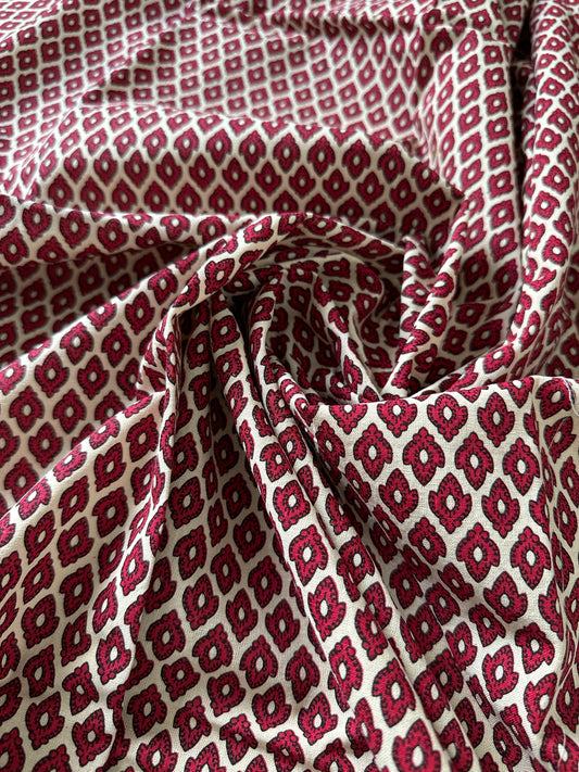 cream-base-red-floral-block-print-cotton-fabric
