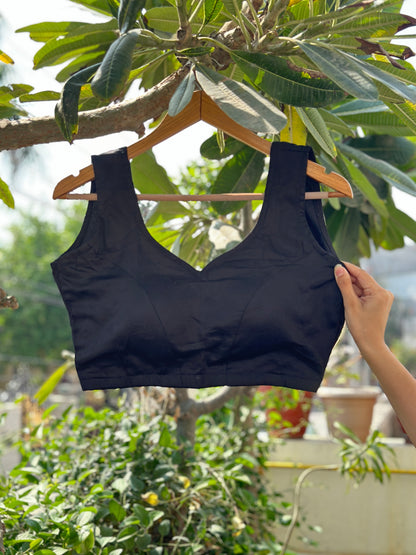 kaali saadgi blouse